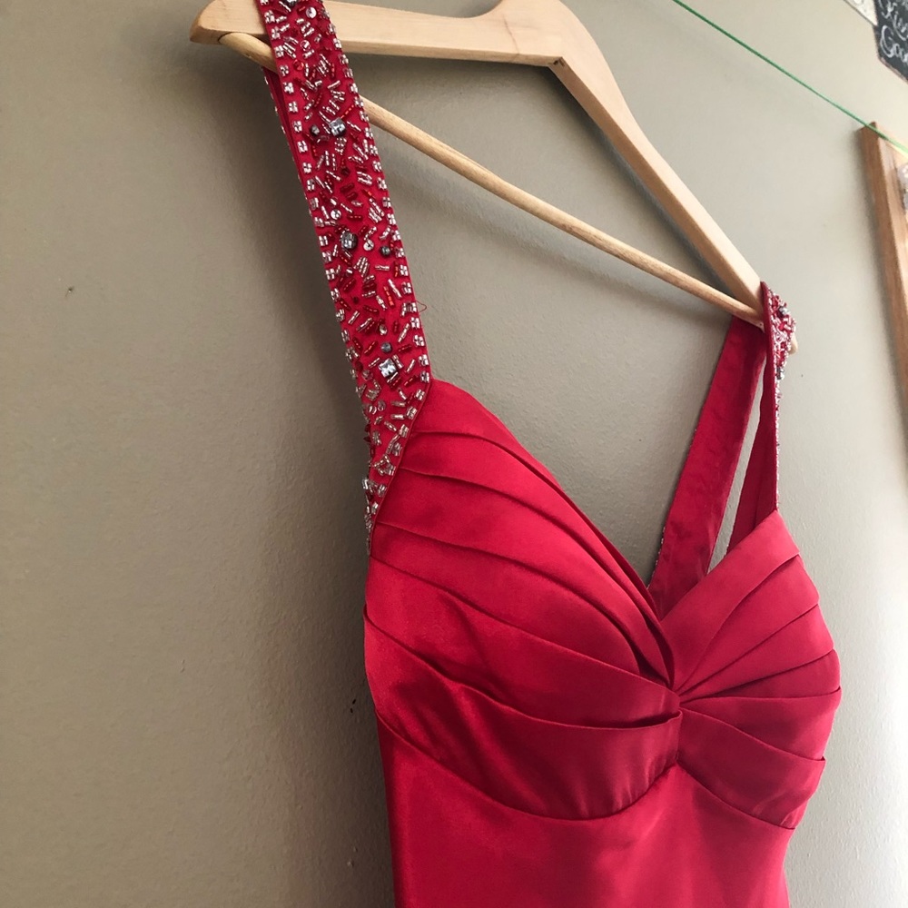 Red prom dress